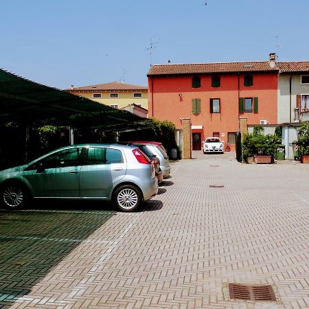 Bed and Breakfast Residenza Il Giglio Mozzecane Exteriér fotografie