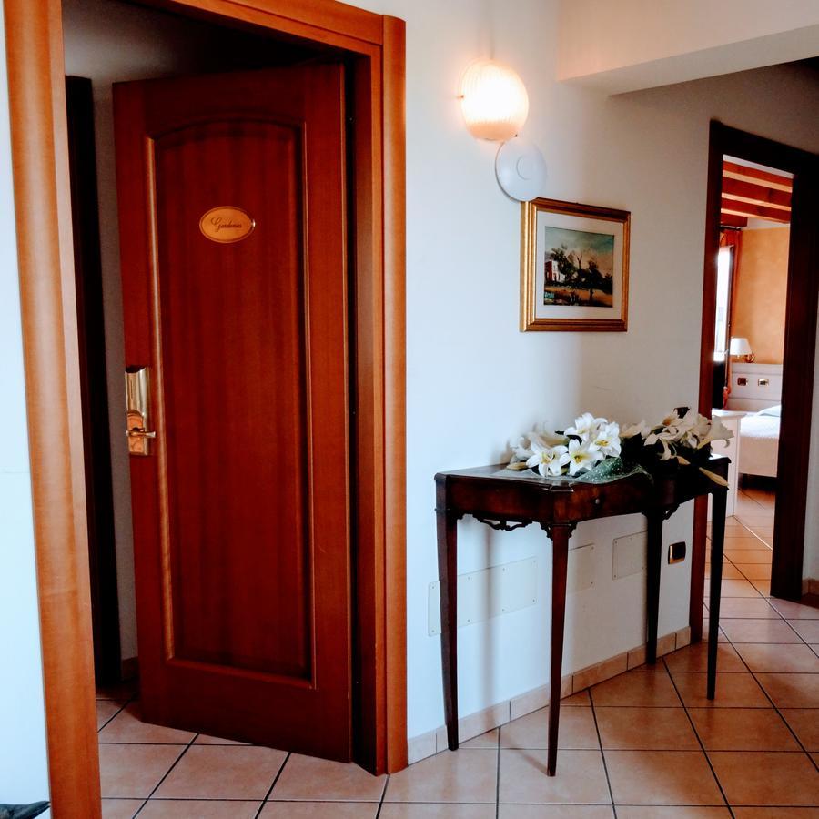 Bed and Breakfast Residenza Il Giglio Mozzecane Exteriér fotografie