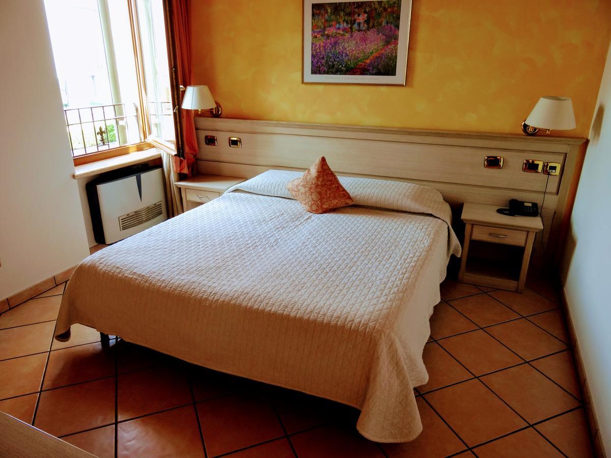 Bed and Breakfast Residenza Il Giglio Mozzecane Exteriér fotografie